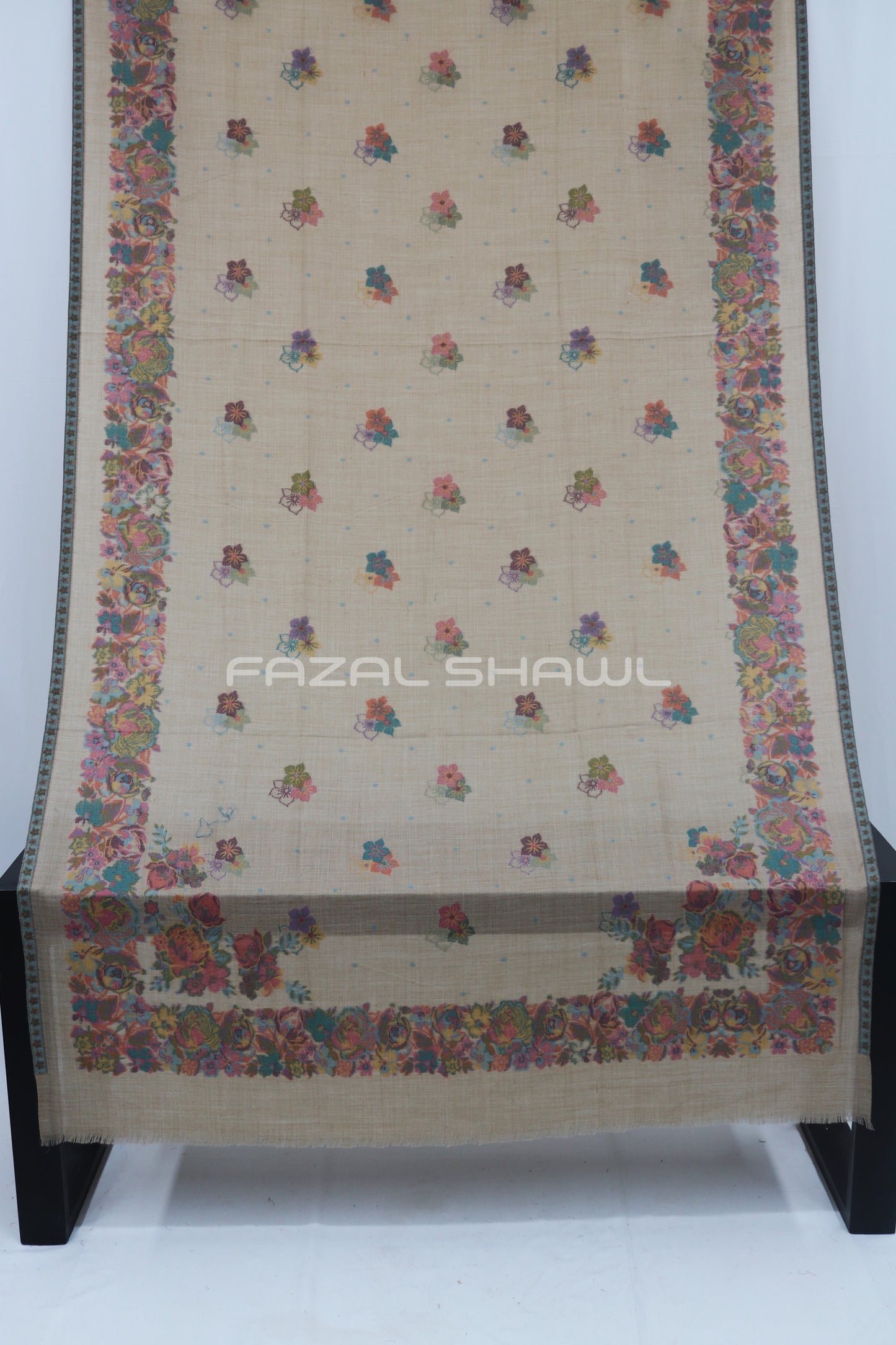 Kani Flower And Boti