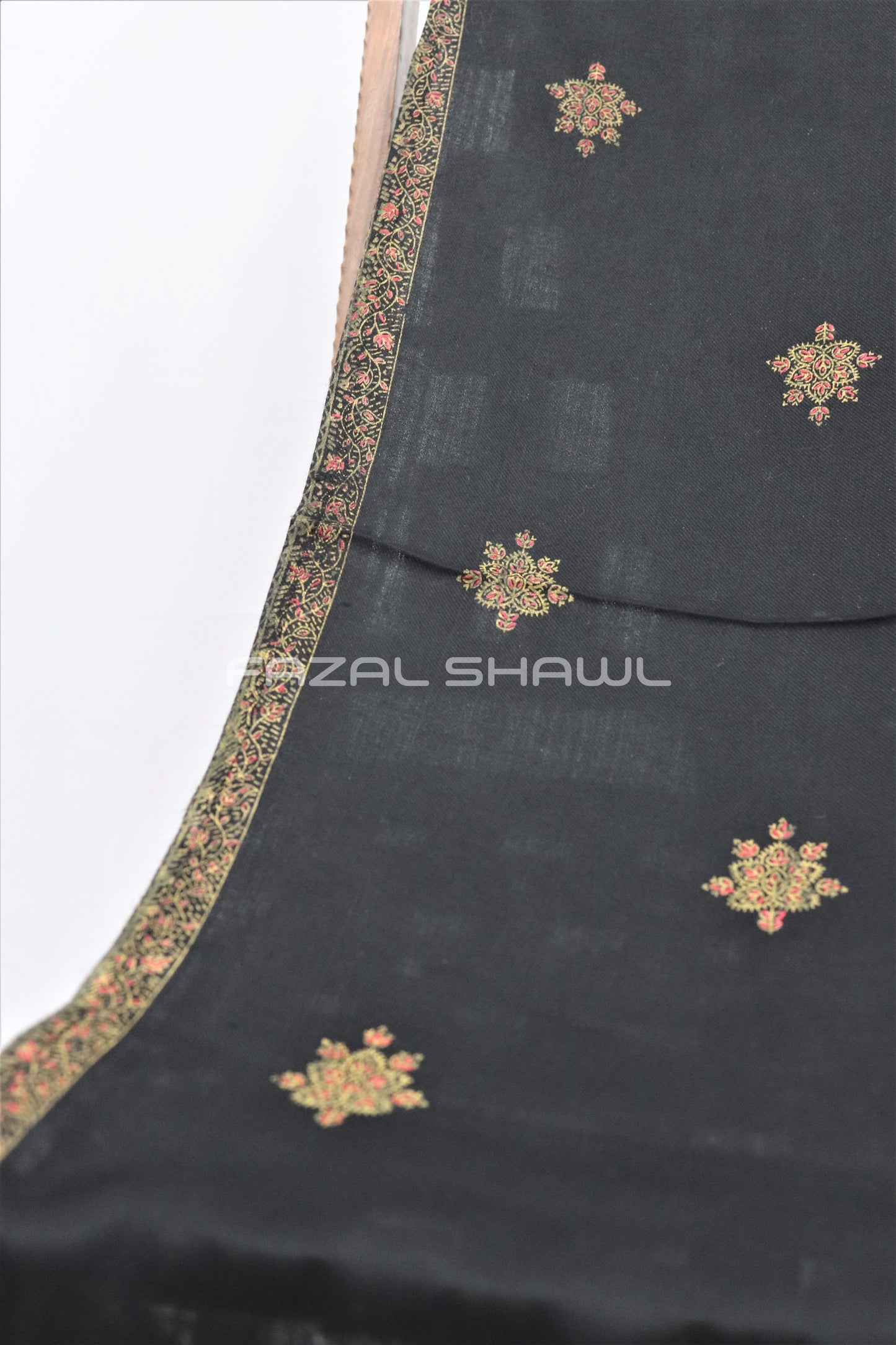 One Side Border Kharahi