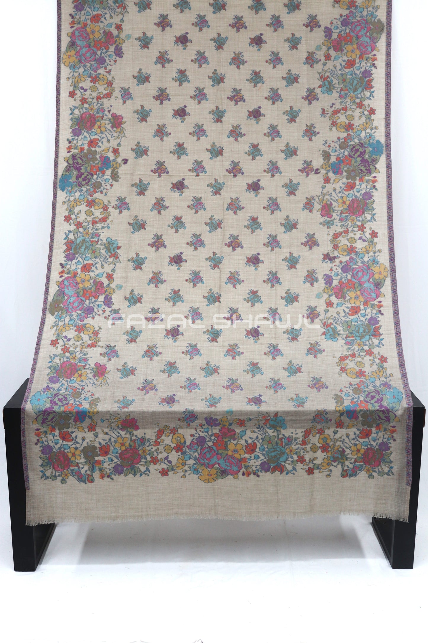 Kaani Flower And Boti