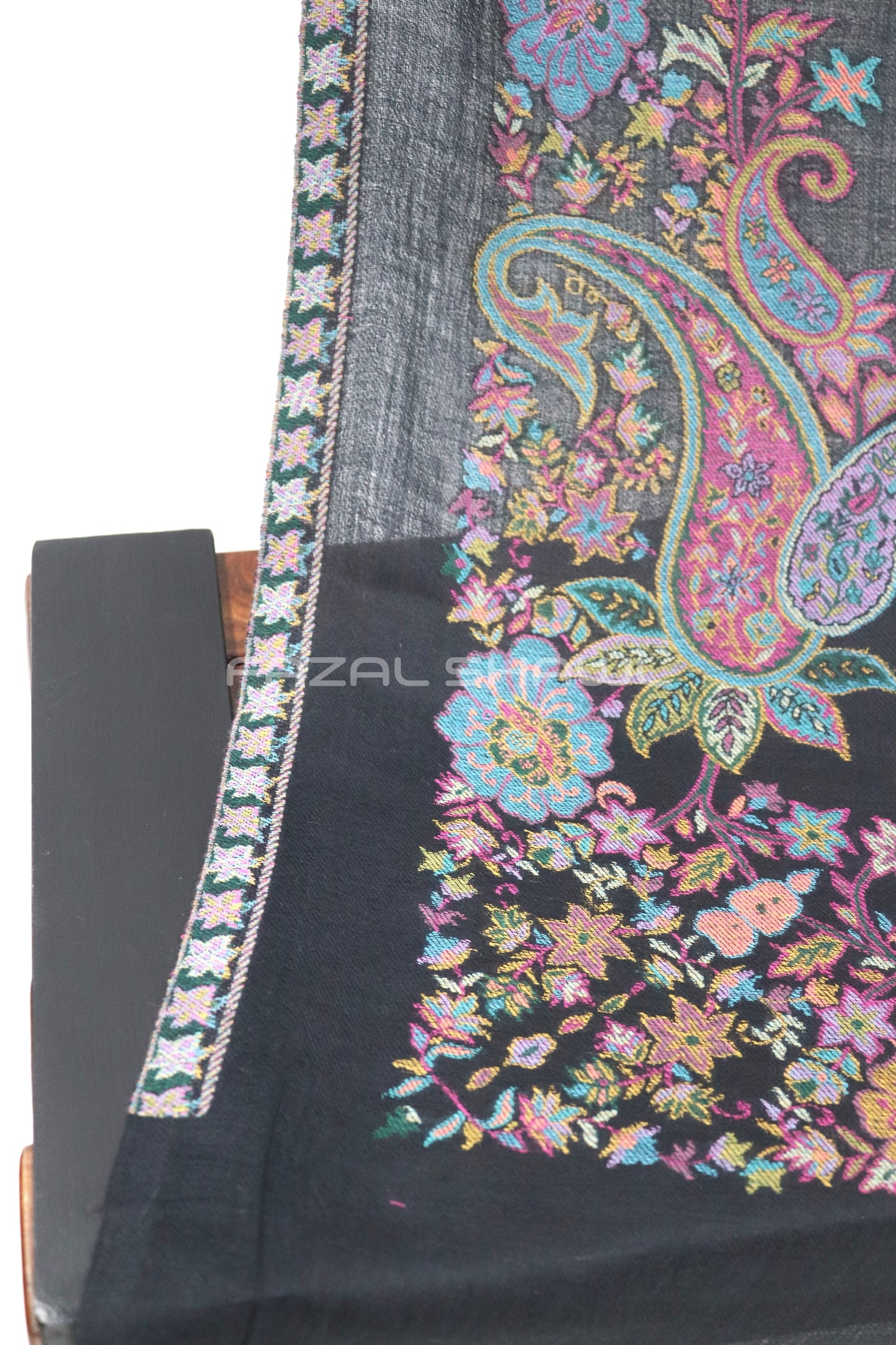 Kaani Multicolor Border