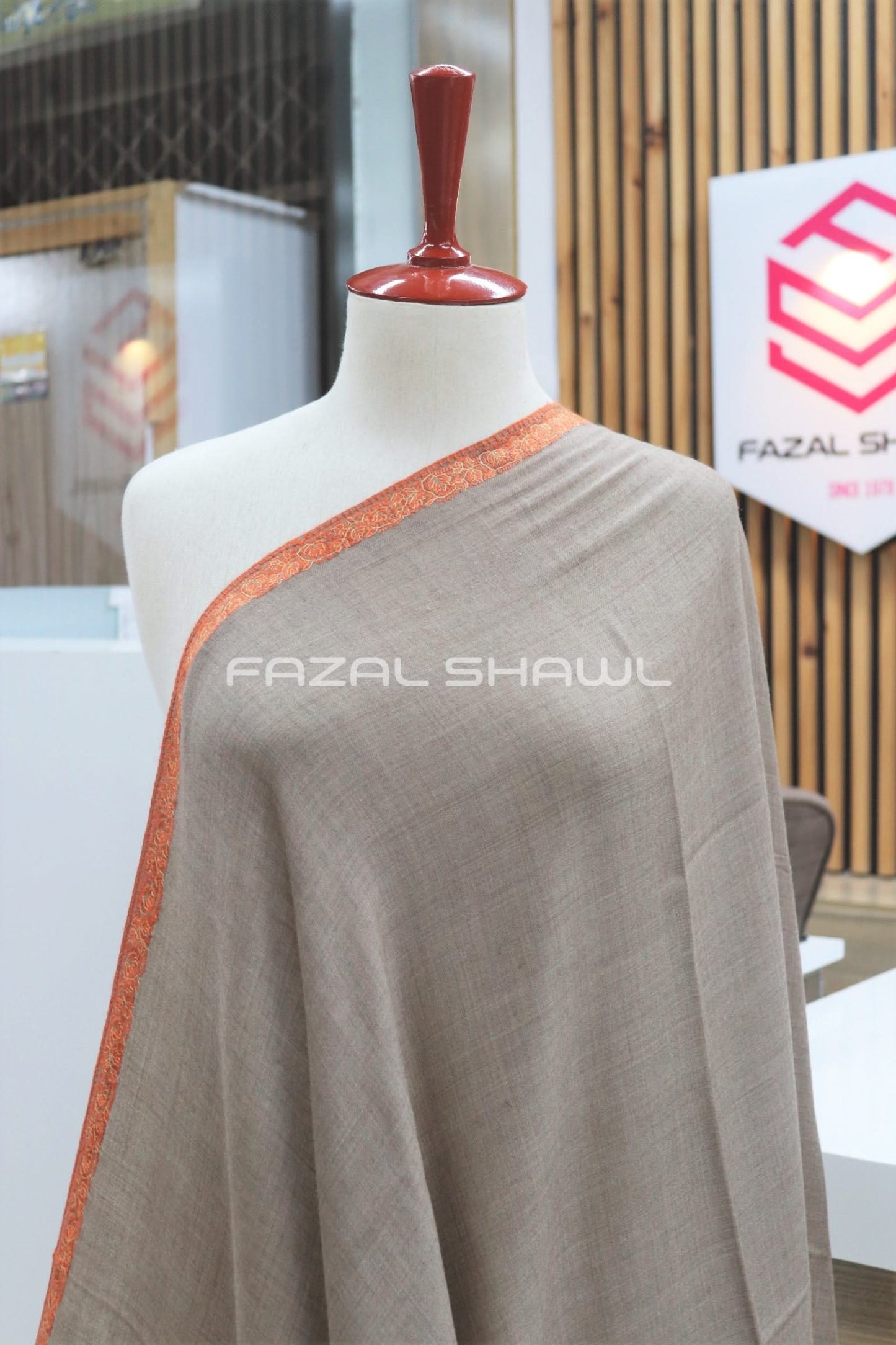 MP Hasheya Border Tosh