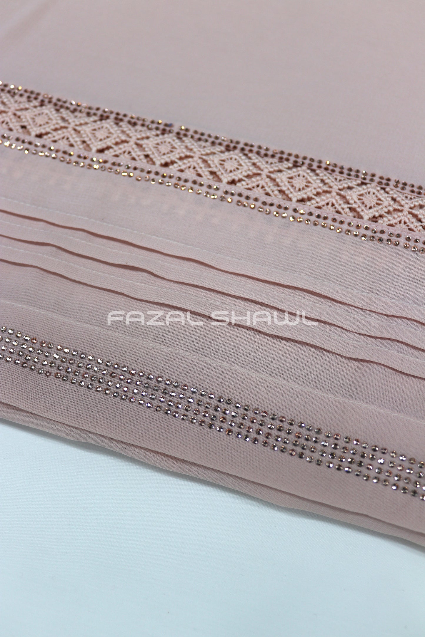 Lais And Stone Border